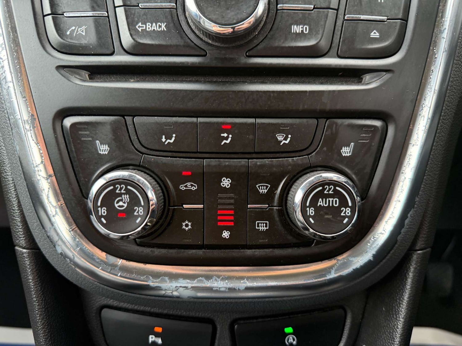 Used Vauxhall Mokka 2015 for sale - 76933024: Photo 47