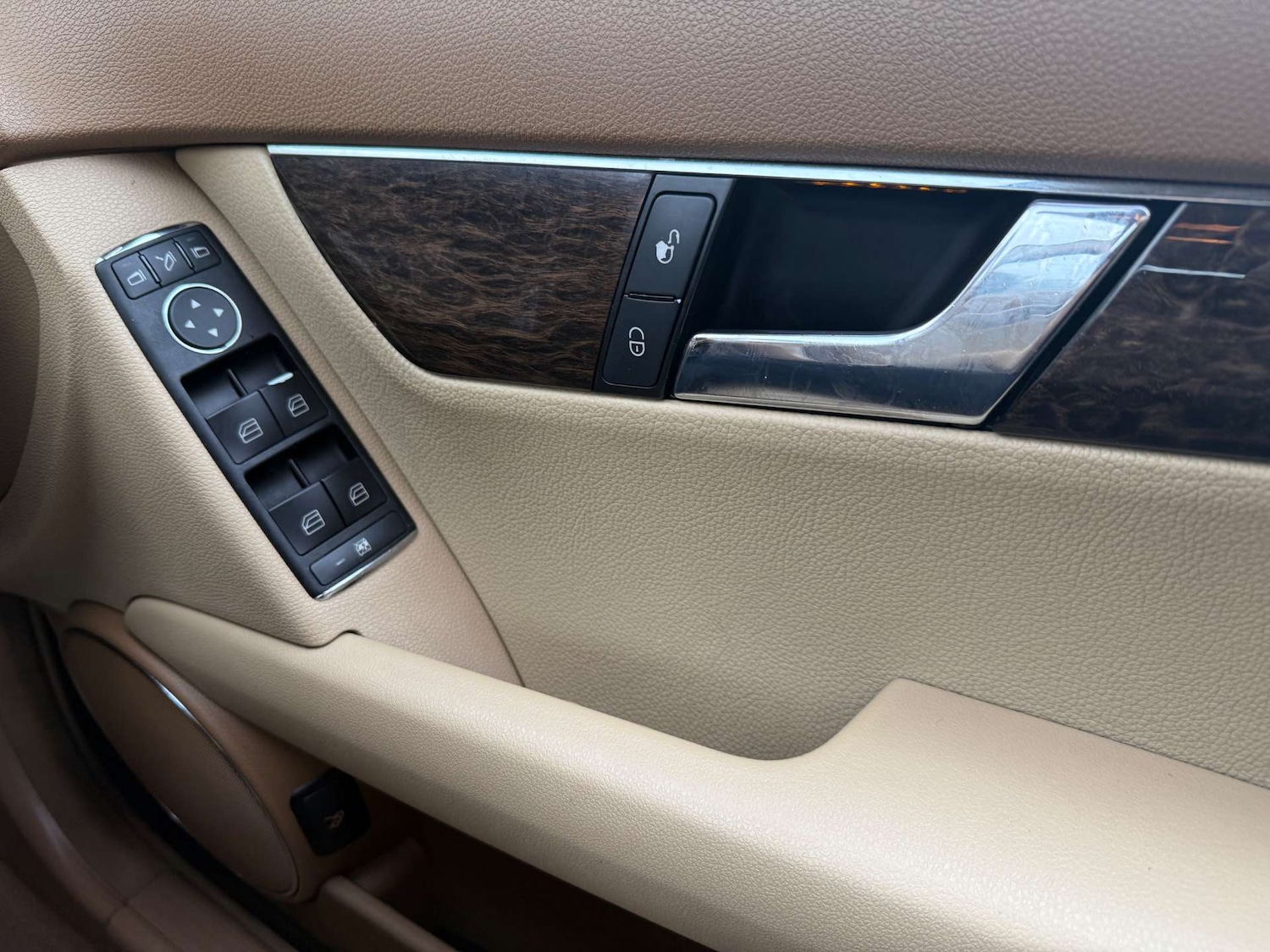 Used Mercedes-Benz C Class 2007 for sale - 76437886: Photo 64