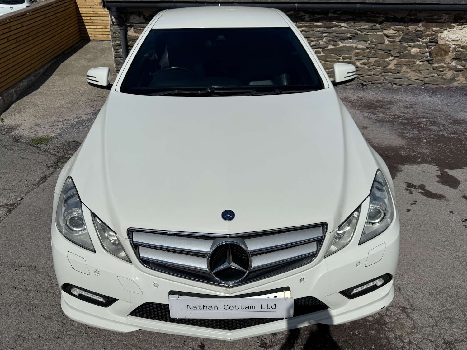 Used Mercedes-Benz E Class 2010 for sale - 76601231: Photo 4