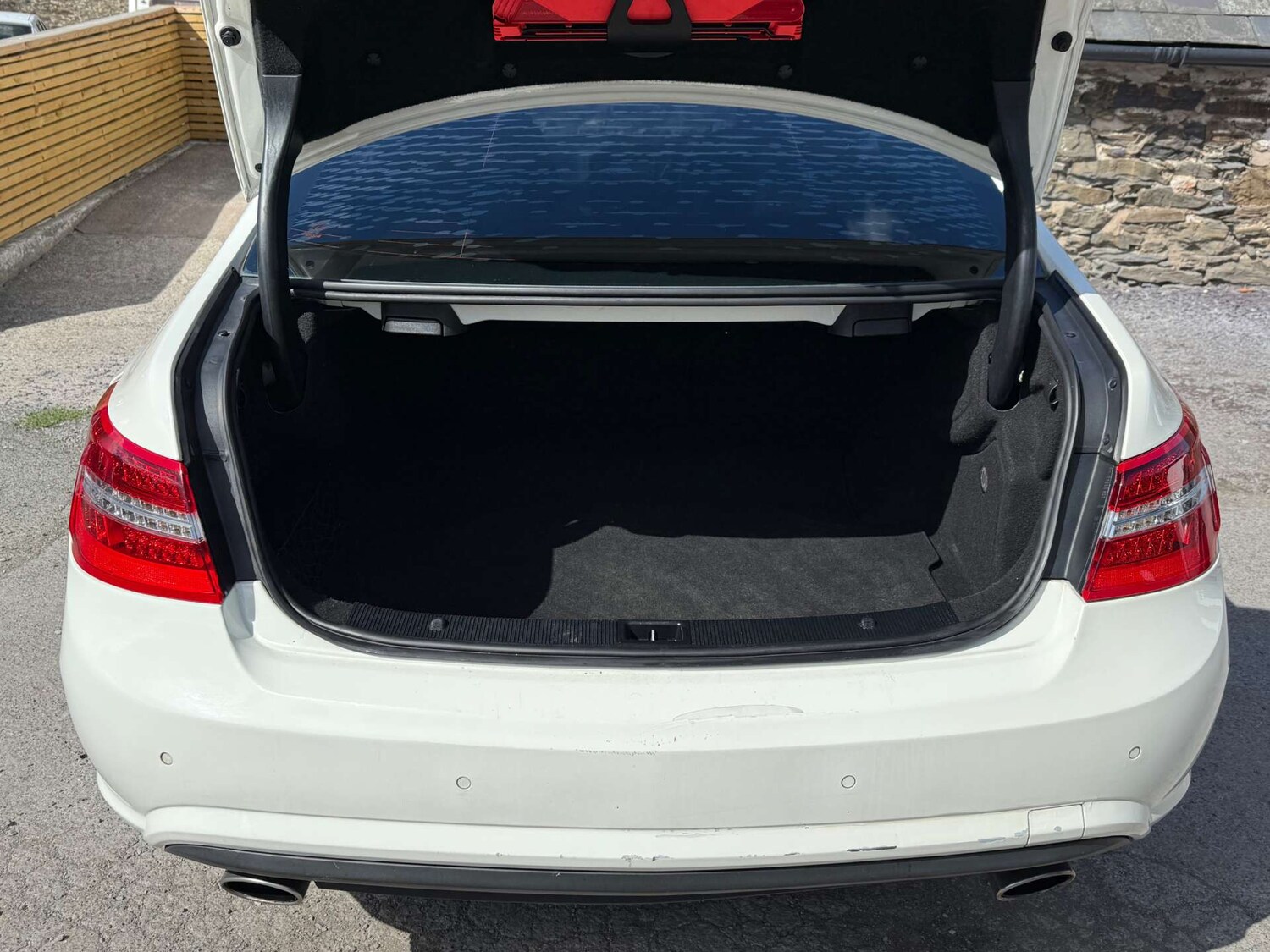 Used Mercedes-Benz E Class 2010 for sale - 76601231: Photo 50