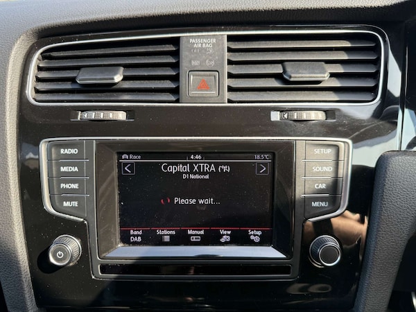 Used Volkswagen Golf 2014 for sale - 76278281: Photo 45