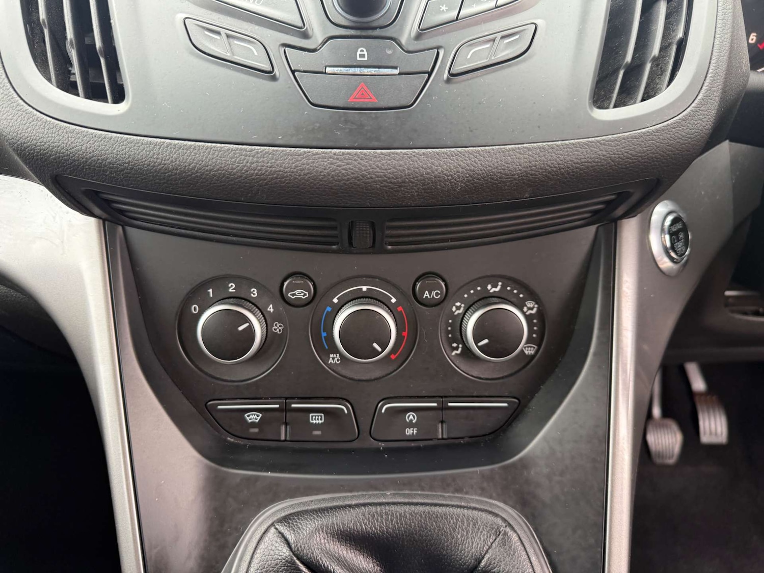 Used Ford Kuga 2015 for sale - 77902967: Photo 44