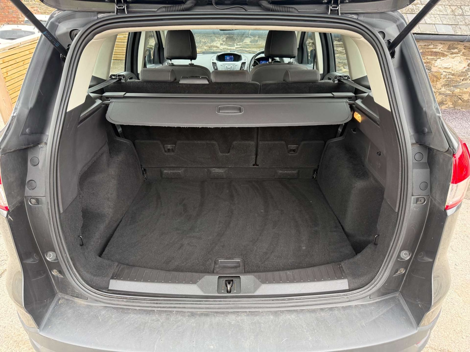 Used Ford Kuga 2015 for sale - 77902967: Photo 53