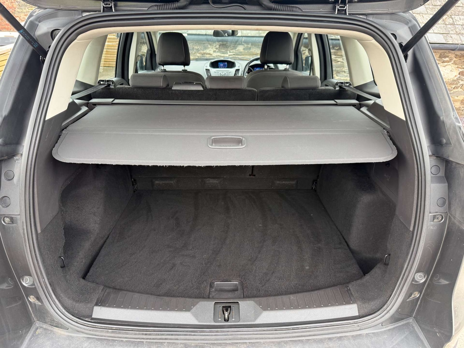 Used Ford Kuga 2015 for sale - 77902967: Photo 55