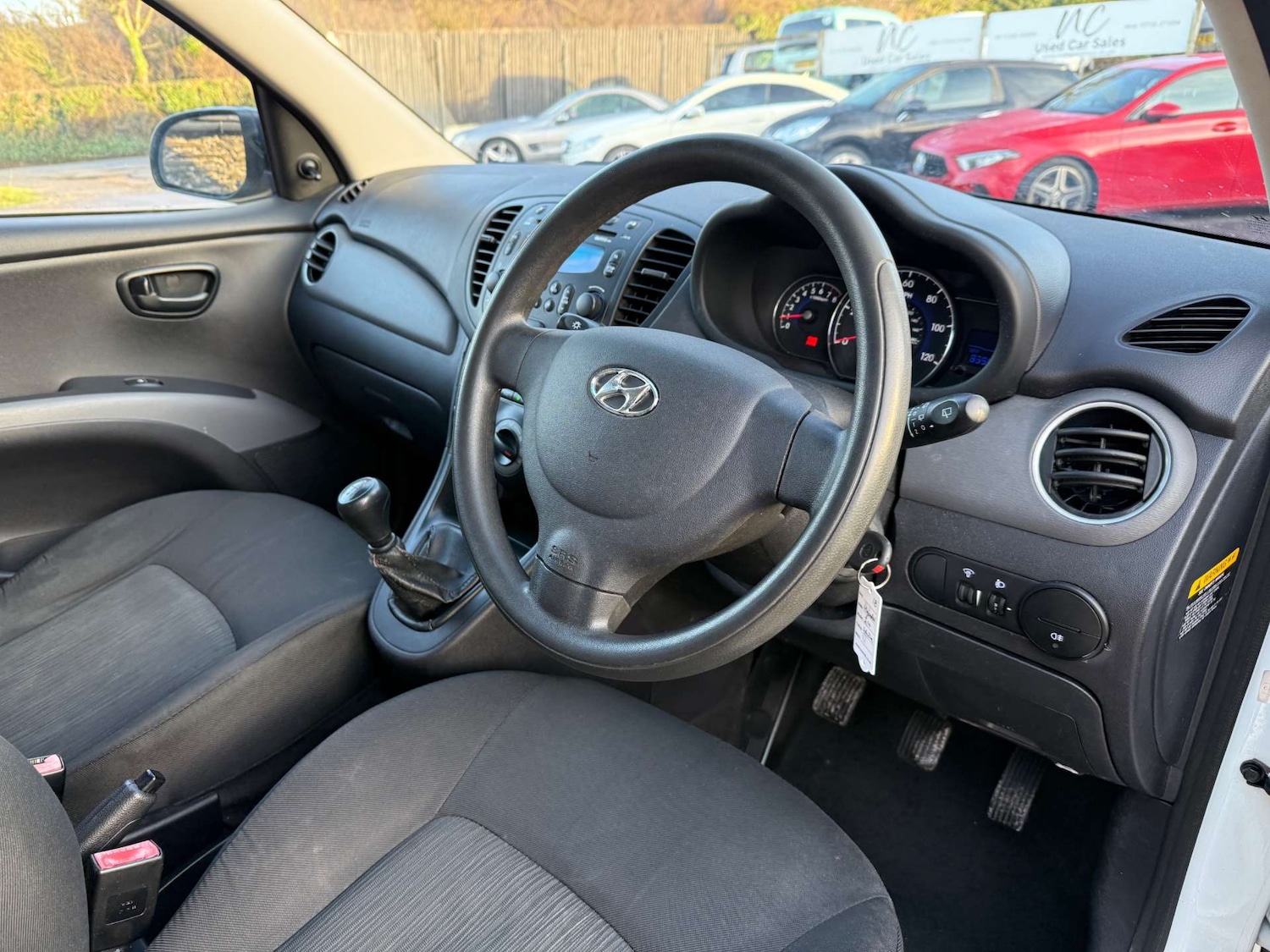 Used Hyundai i10 2011 for sale - 77160628: Photo 12