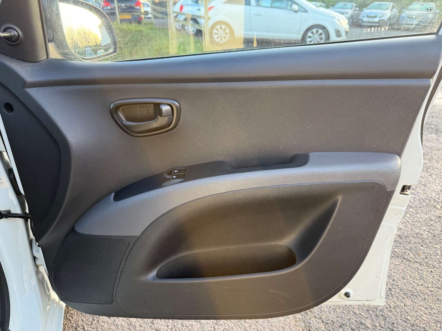 Used Hyundai i10 2011 for sale - 77160628: Photo 15