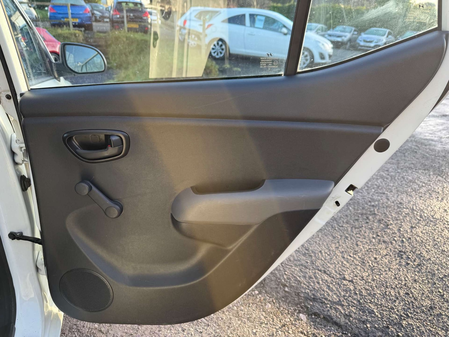 Used Hyundai i10 2011 for sale - 77160628: Photo 19