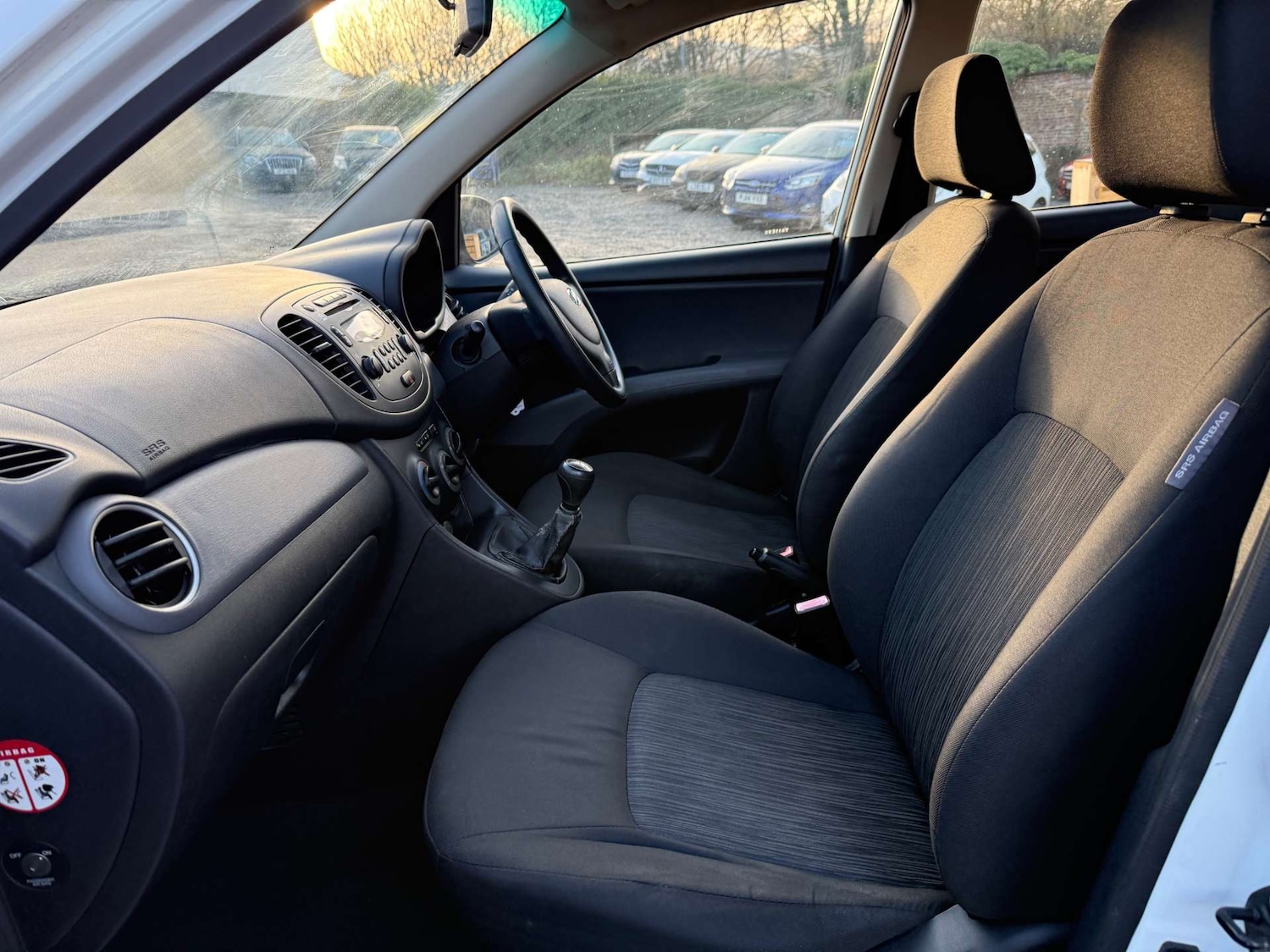 Used Hyundai i10 2011 for sale - 77160628: Photo 22