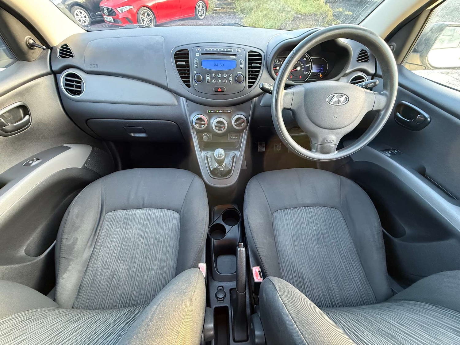 Used Hyundai i10 2011 for sale - 77160628: Photo 30