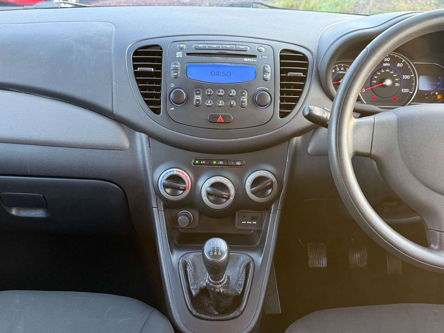 Used Hyundai i10 2011 for sale - 77160628: Photo 37