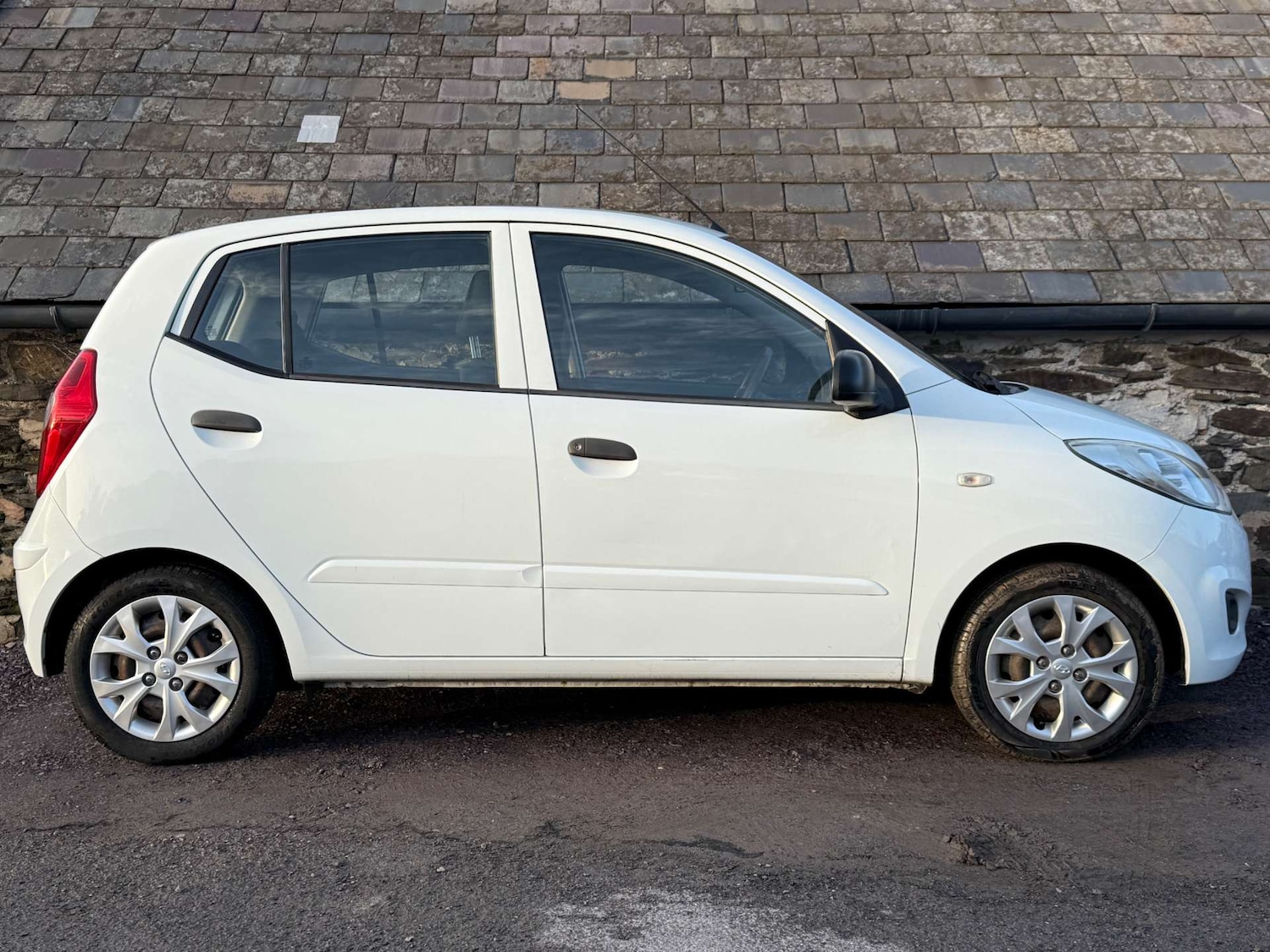 Used Hyundai i10 2011 for sale - 77160628: Photo 7