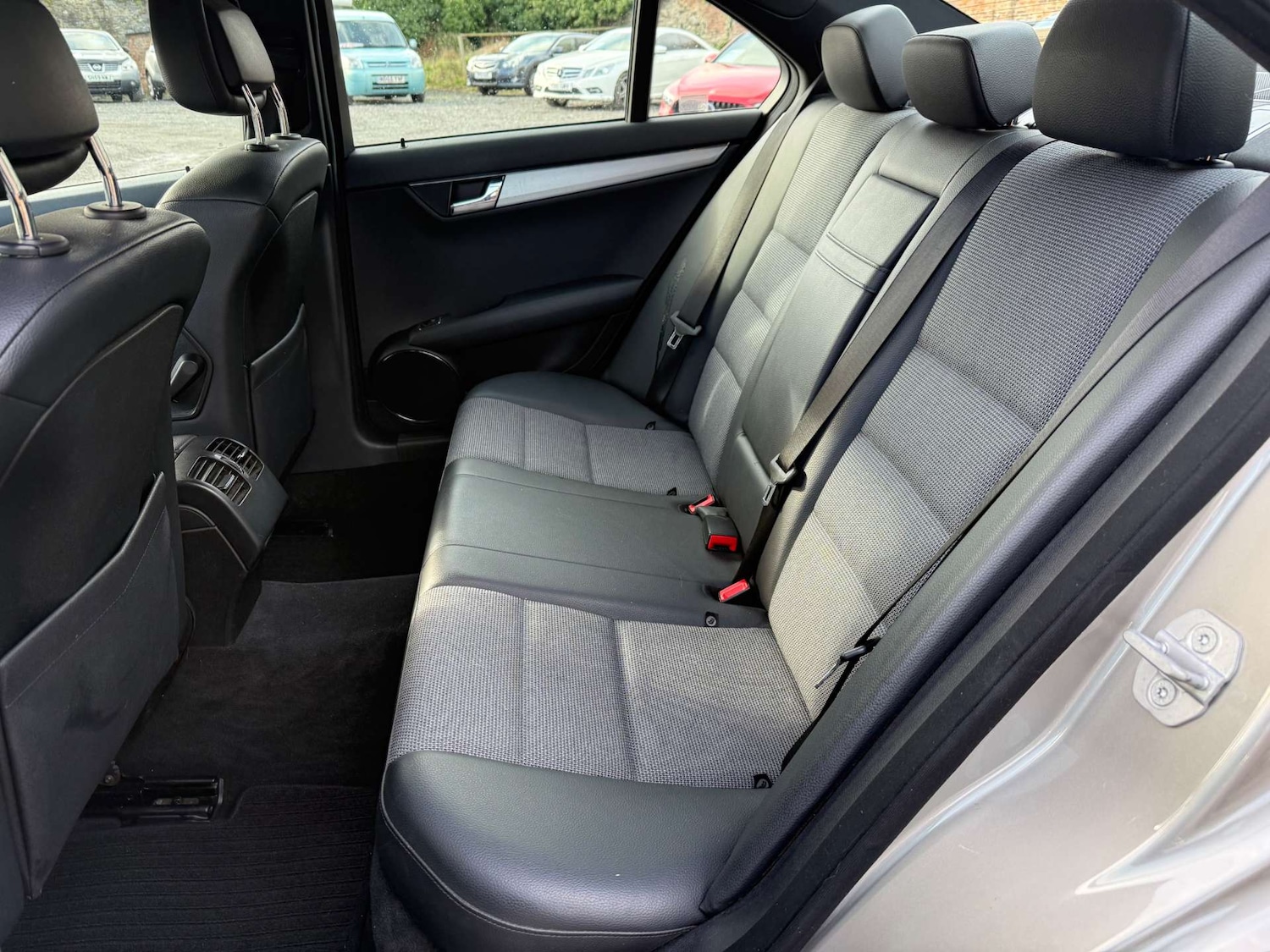 Used Mercedes-Benz C Class 2008 for sale - 77718966: Photo 28