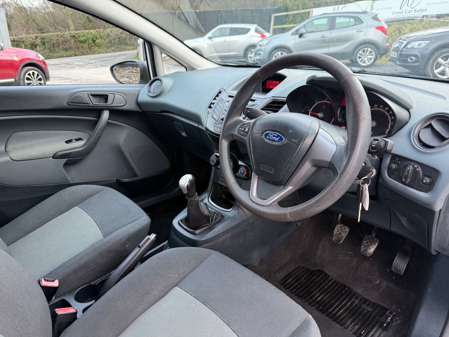 Used Ford Fiesta 2011 for sale - 77718969: Photo 12