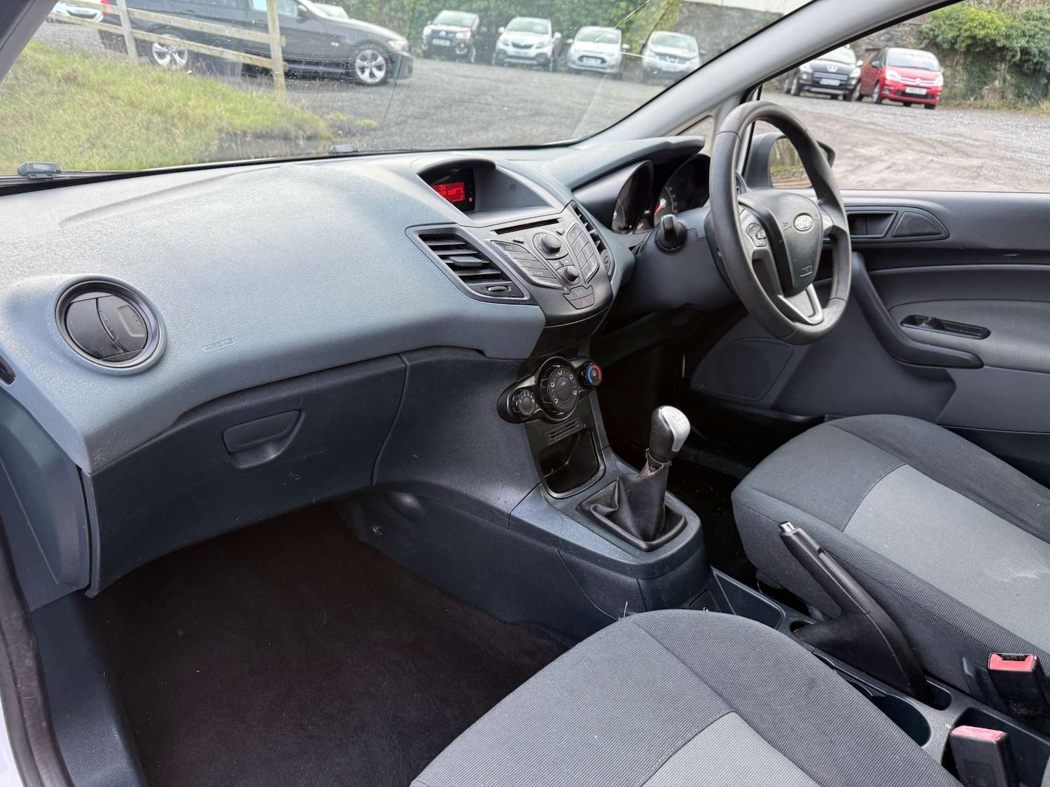 Used Ford Fiesta 2011 for sale - 77718969: Photo 16