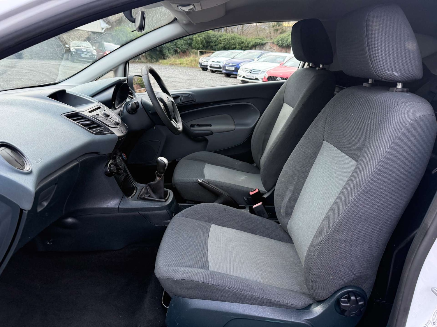 Used Ford Fiesta 2011 for sale - 77718969: Photo 18