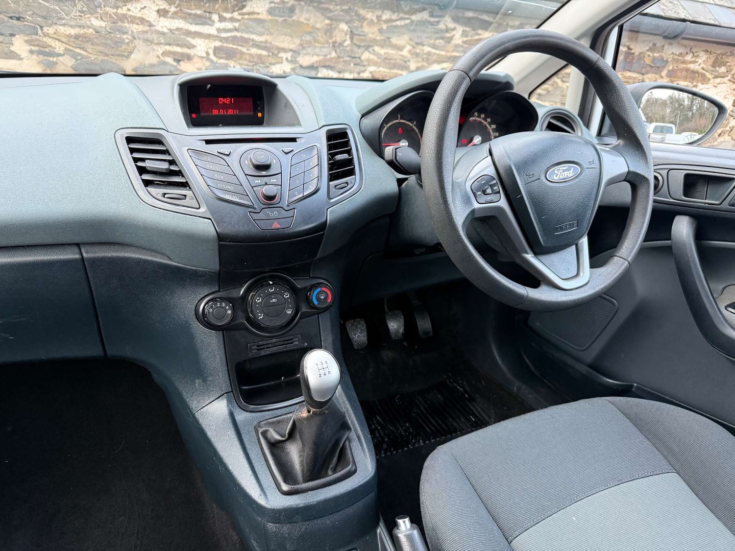 Used Ford Fiesta 2011 for sale - 77718969: Photo 24