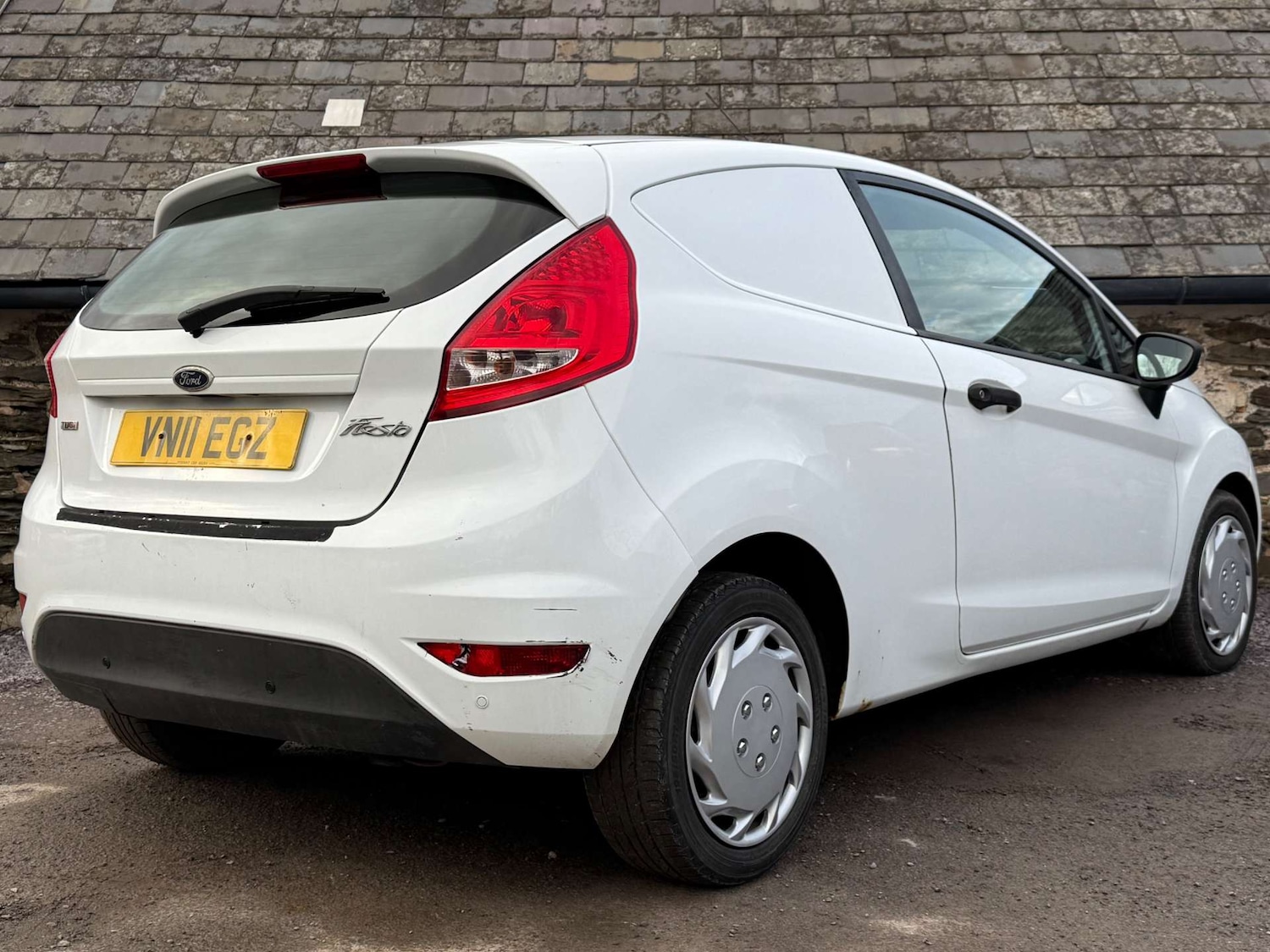 Used Ford Fiesta 2011 for sale - 77718969: Photo 8