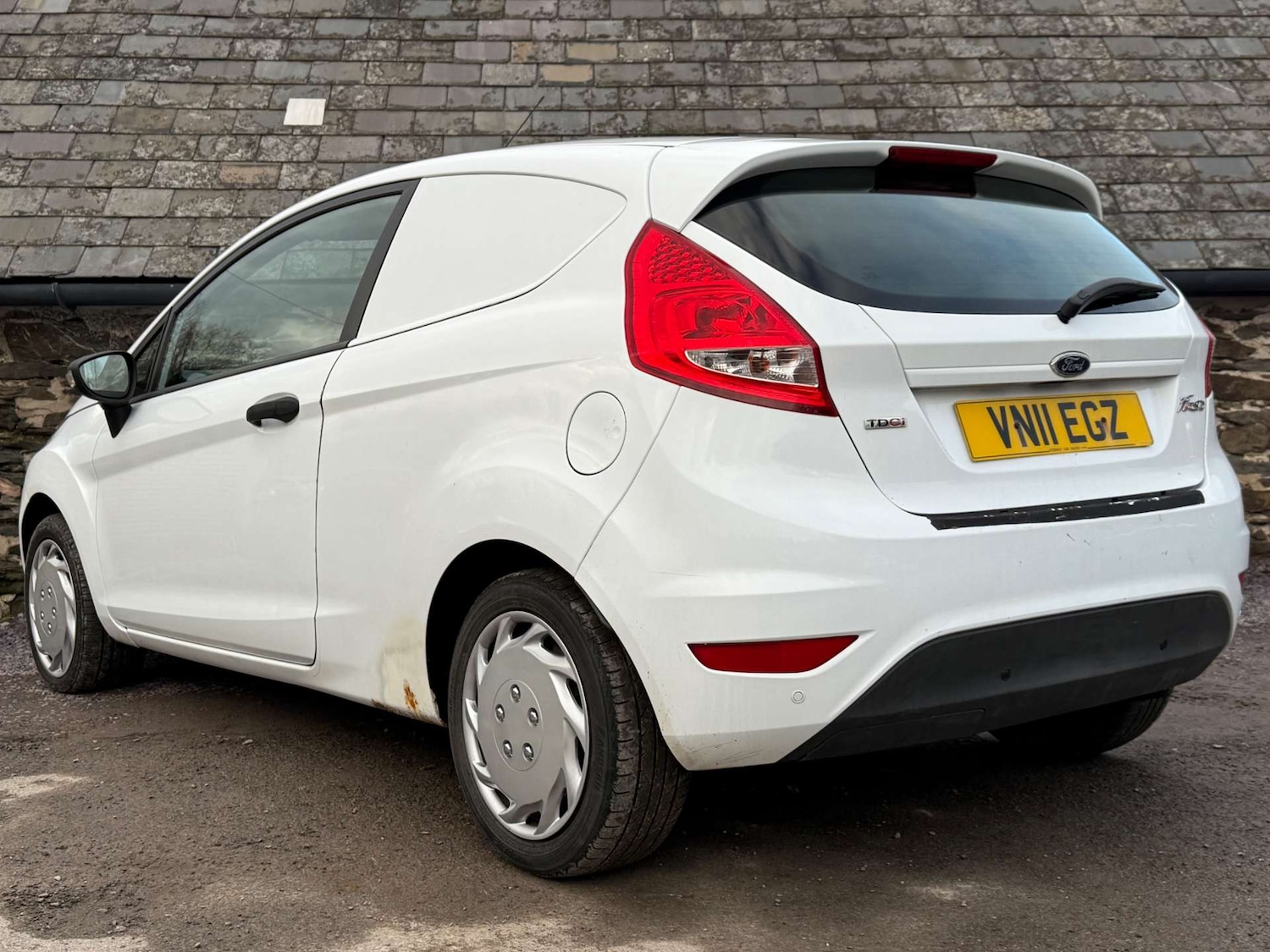 Used Ford Fiesta 2011 for sale - 77718969: Photo 9