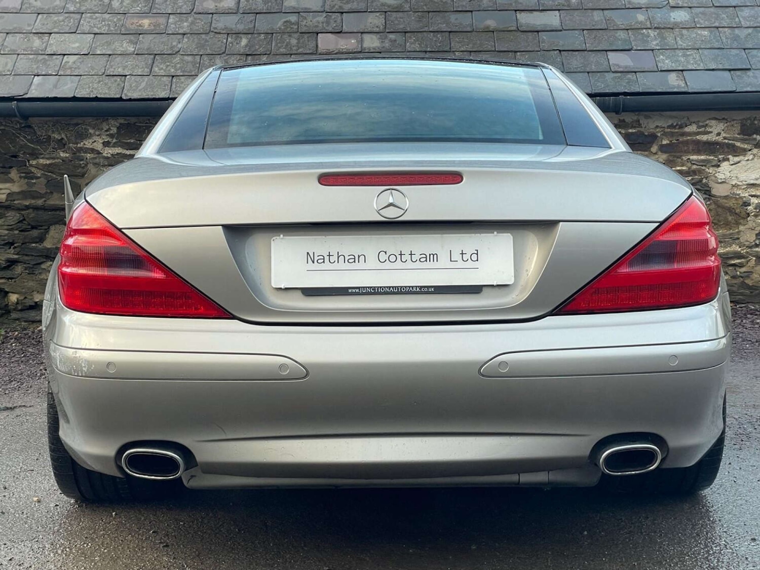 Used Mercedes-Benz SL 2004 for sale - 76625868: Photo 12