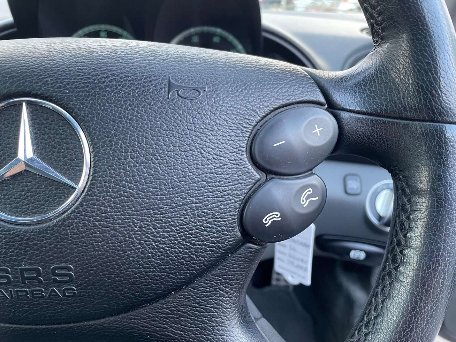 Used Mercedes-Benz SL 2004 for sale - 76625868: Photo 23