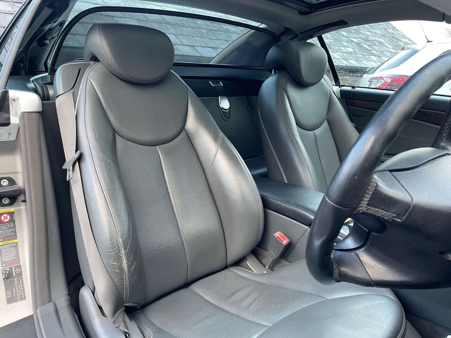 Used Mercedes-Benz SL 2004 for sale - 76625868: Photo 25