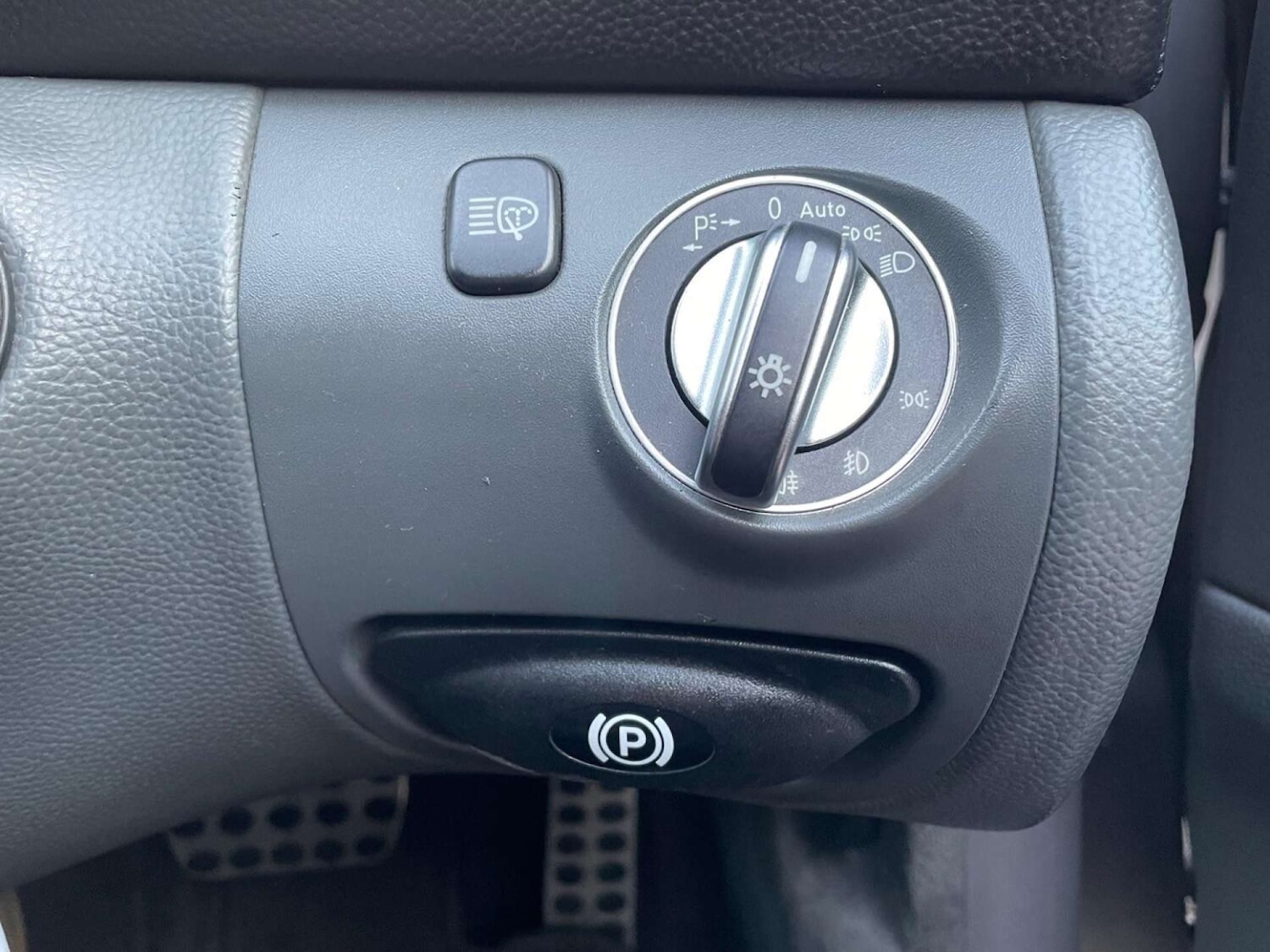 Used Mercedes-Benz SL 2004 for sale - 76625868: Photo 41