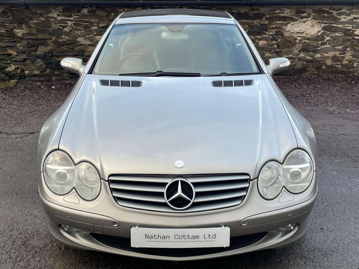 Used Mercedes-Benz SL 2004 for sale - 76625868: Photo 9