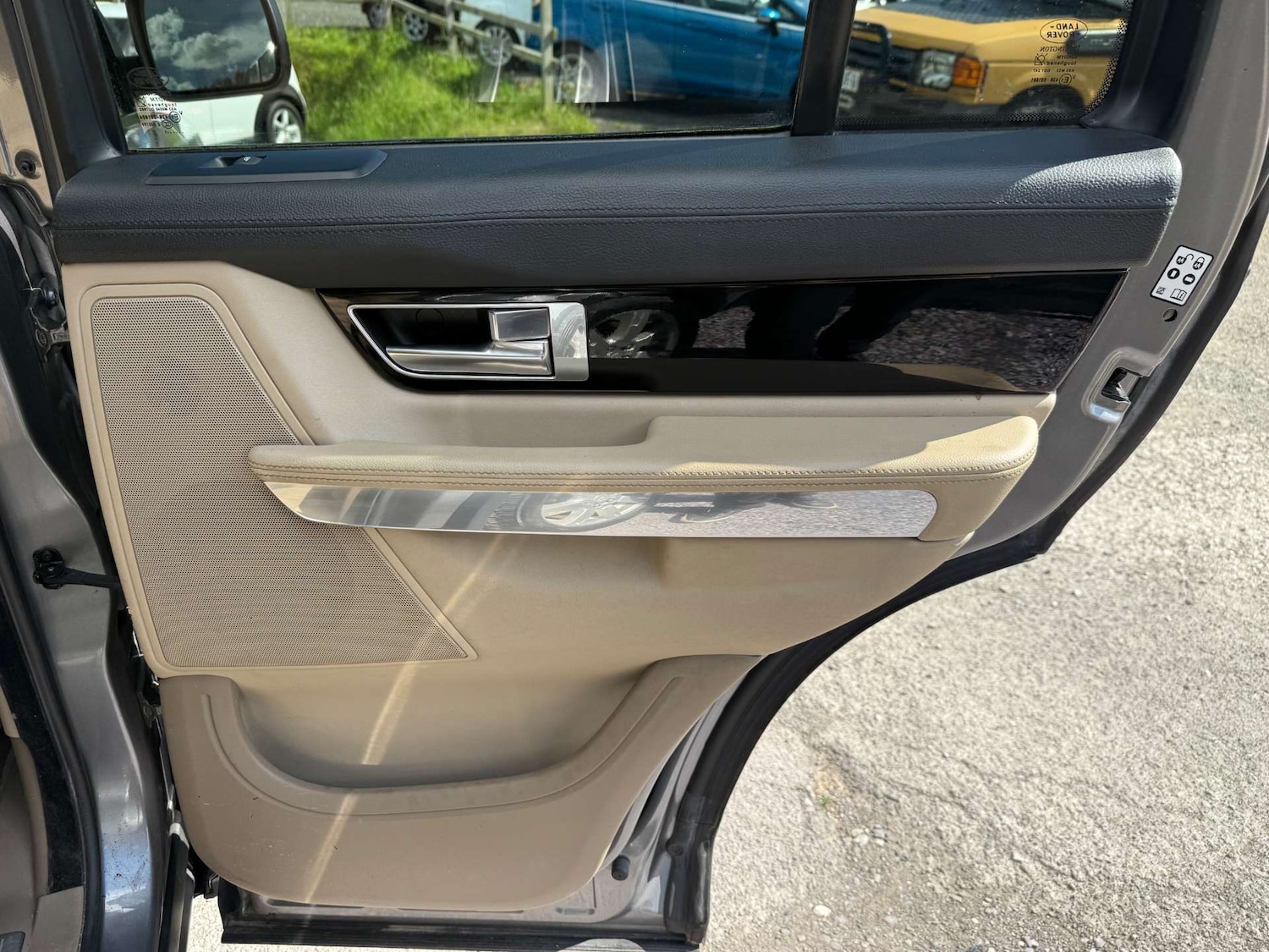 Used Land Rover Range Rover Sport 2011 for sale - 76481447: Photo 18