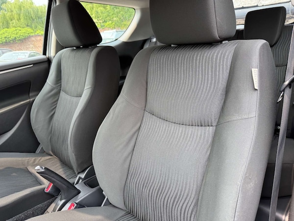 Used Suzuki Swift 2011 for sale - 75095130: Photo 24