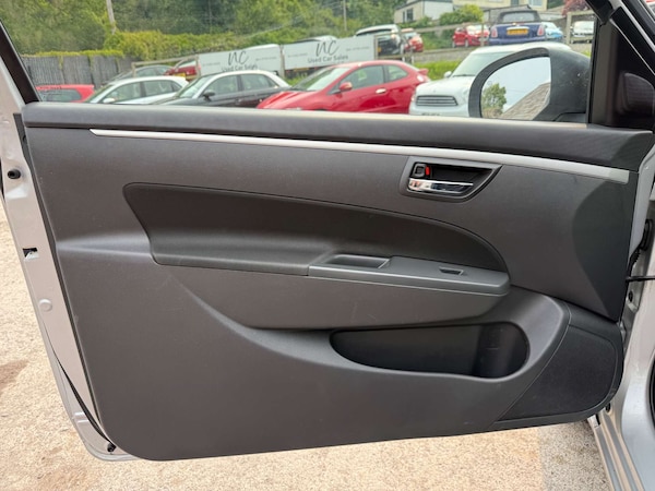 Used Suzuki Swift 2011 for sale - 75095130: Photo 27