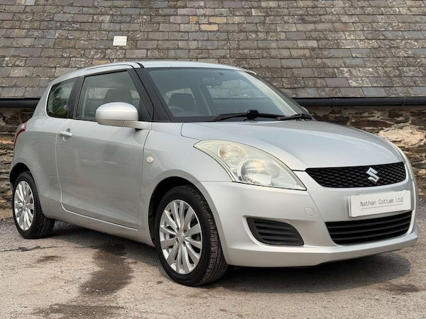Used Suzuki Swift 2011 for sale - 75095130: Photo 3
