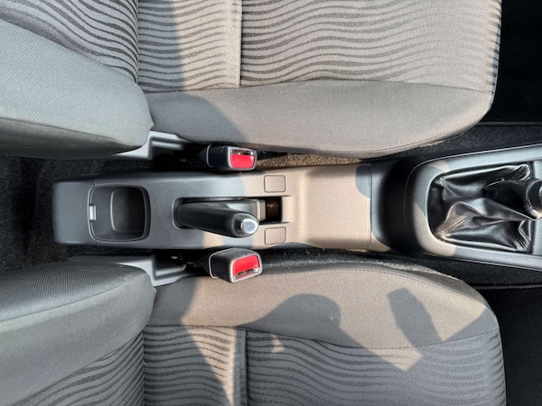 Used Suzuki Swift 2011 for sale - 75095130: Photo 51