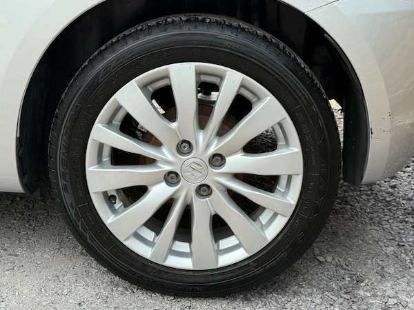 Used Suzuki Swift 2011 for sale - 75095130: Photo 63