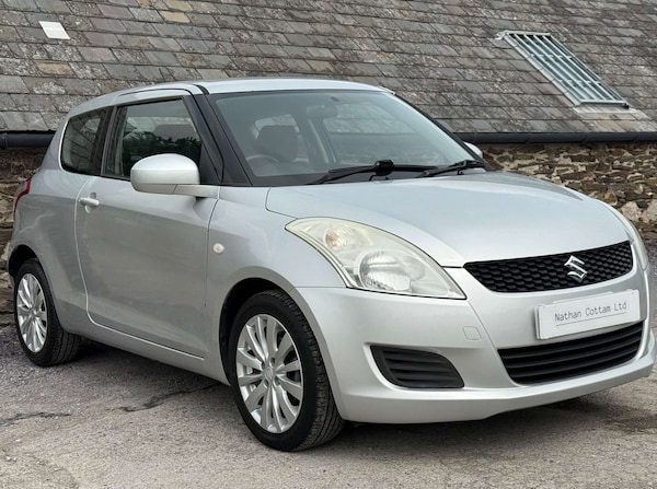 Used Suzuki Swift 2011 for sale - 75095130: Photo 6