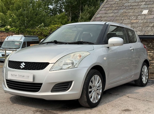 Used Suzuki Swift 2011 for sale - 75095130: Photo 7