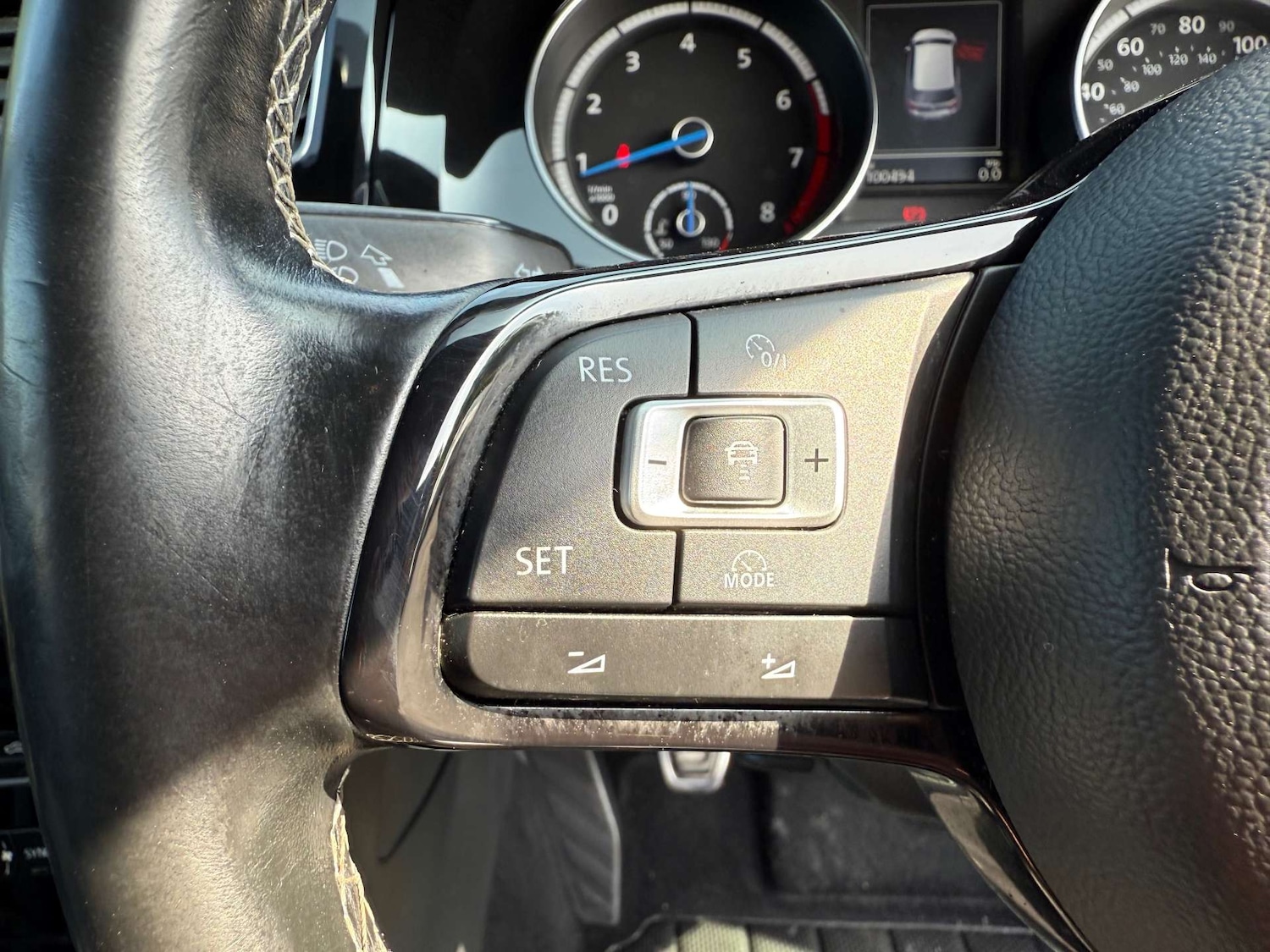 Used Volkswagen Golf 2014 for sale - 76600941: Photo 36