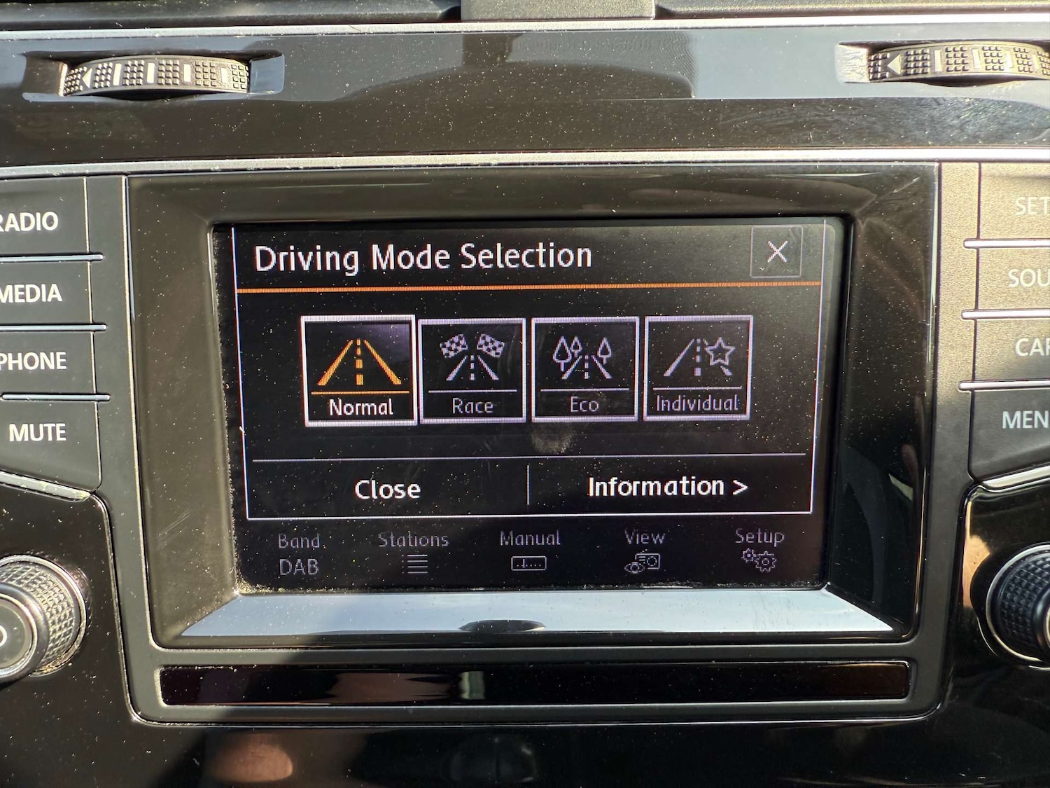 Used Volkswagen Golf 2014 for sale - 76600941: Photo 49