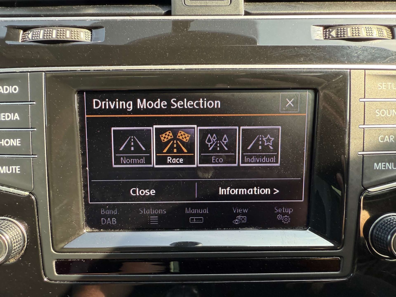 Used Volkswagen Golf 2014 for sale - 76600941: Photo 50