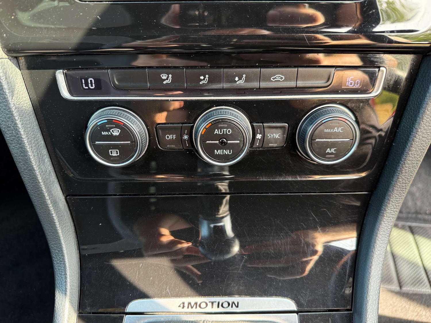 Used Volkswagen Golf 2014 for sale - 76600941: Photo 52