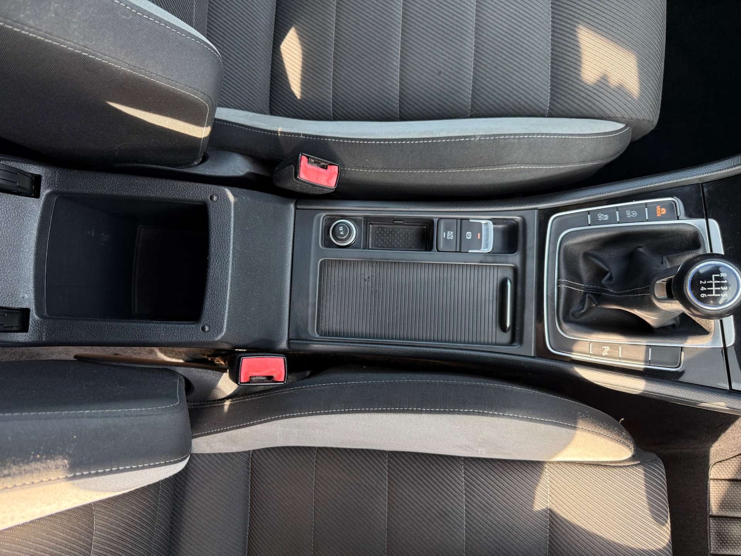 Used Volkswagen Golf 2014 for sale - 76600941: Photo 59