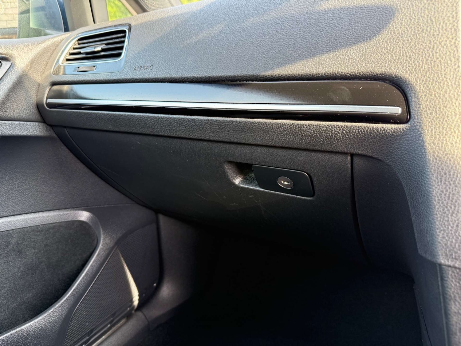 Used Volkswagen Golf 2014 for sale - 76600941: Photo 62