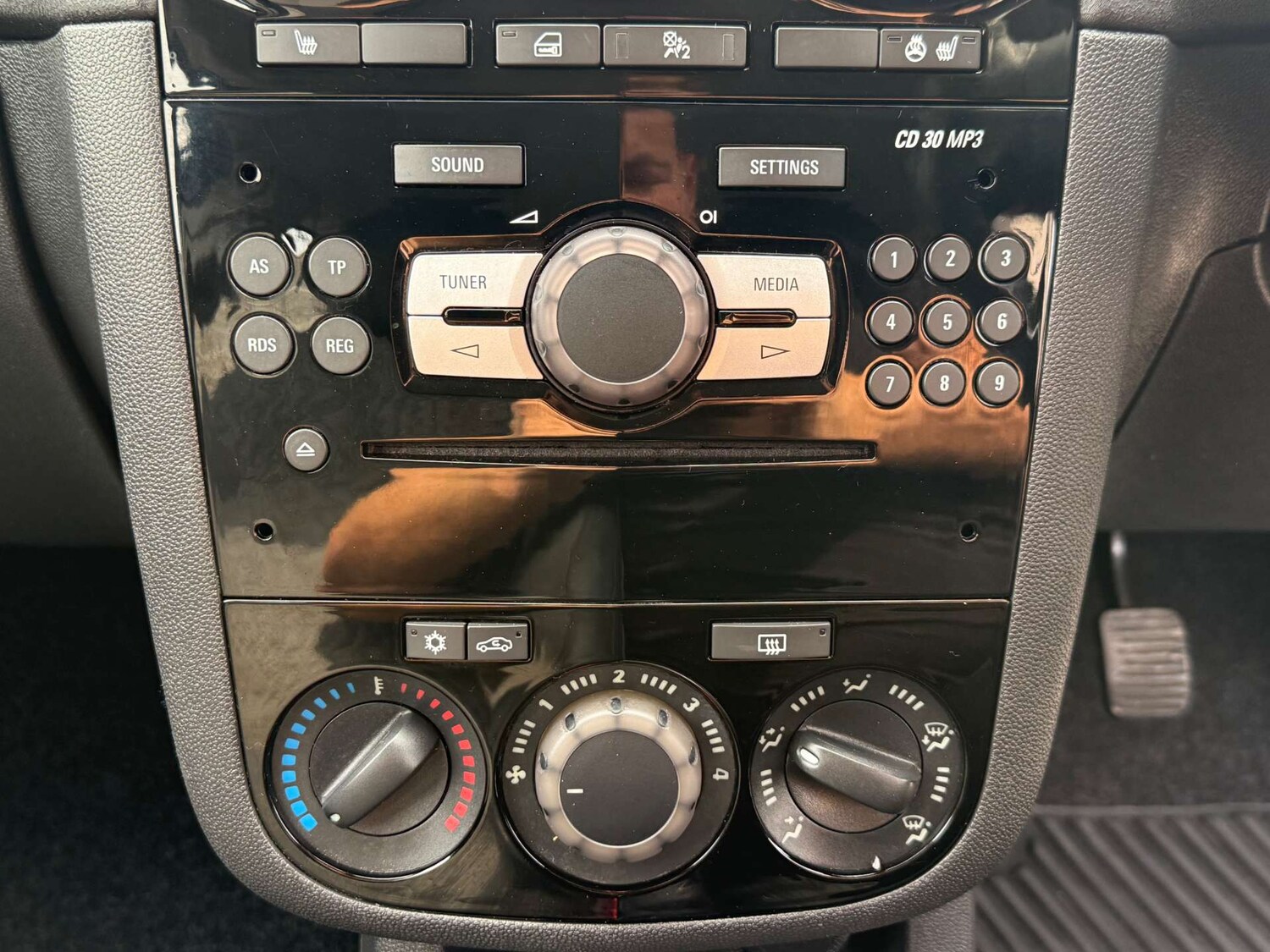 Vehicle 44