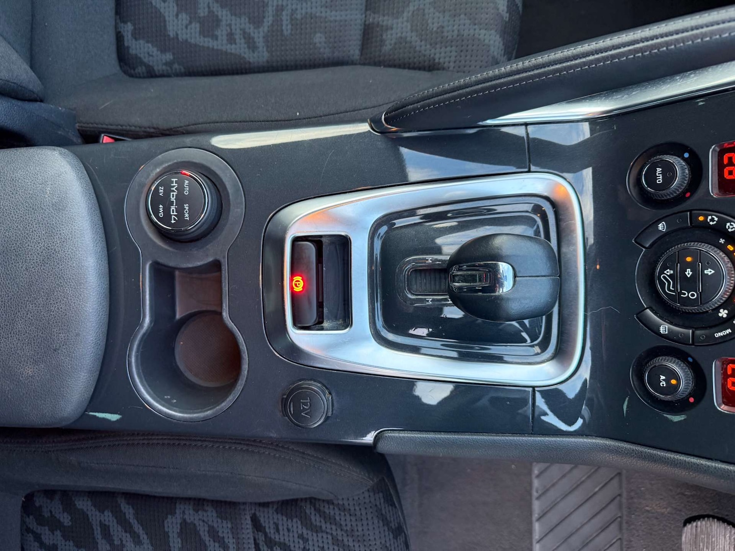 Used Peugeot 3008 2013 for sale - 77227733: Photo 49