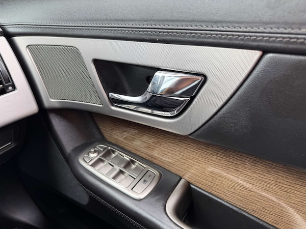 Used Jaguar XF 2009 for sale - 76278316: Photo 61