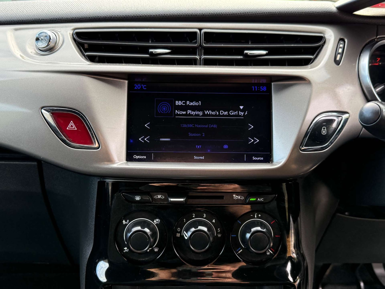 Used DS Automobiles DS 3 2016 for sale - 76301958: Photo 31