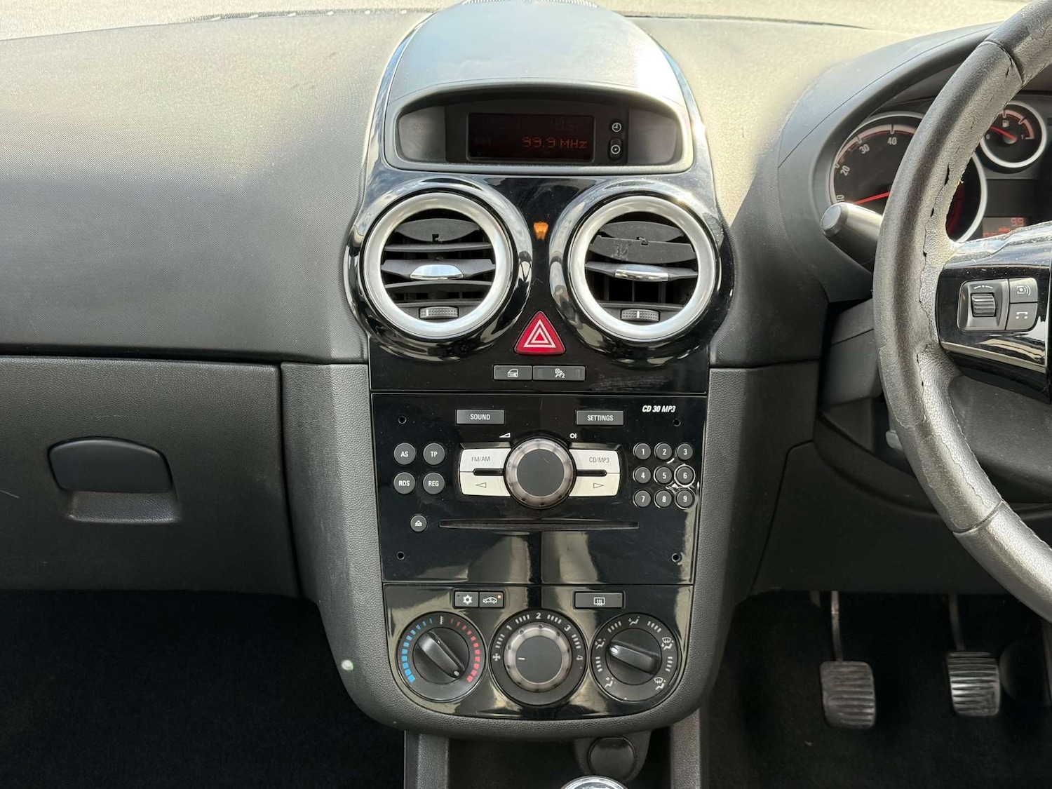 Used Vauxhall Corsa 2008 for sale - 78000705: Photo 40