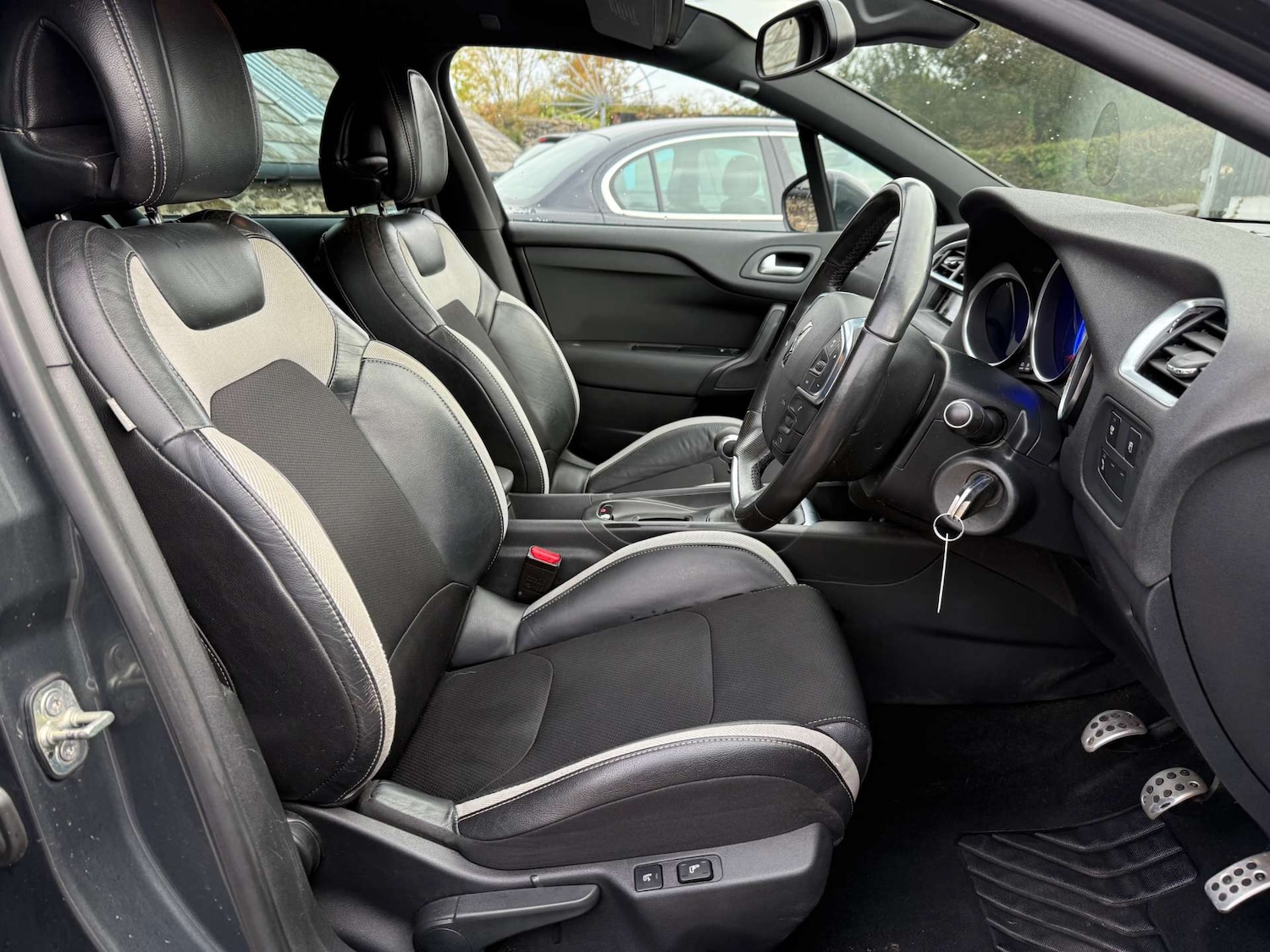 Used Citroen DS4 2012 for sale - 76143233: Photo 14