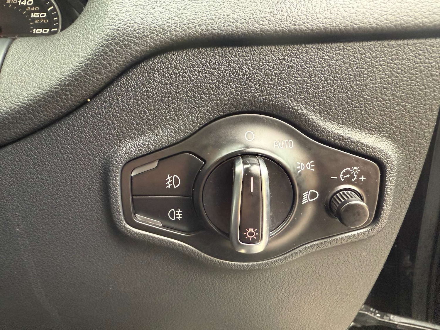 Used Audi Q5 2012 for sale - 76601021: Photo 64