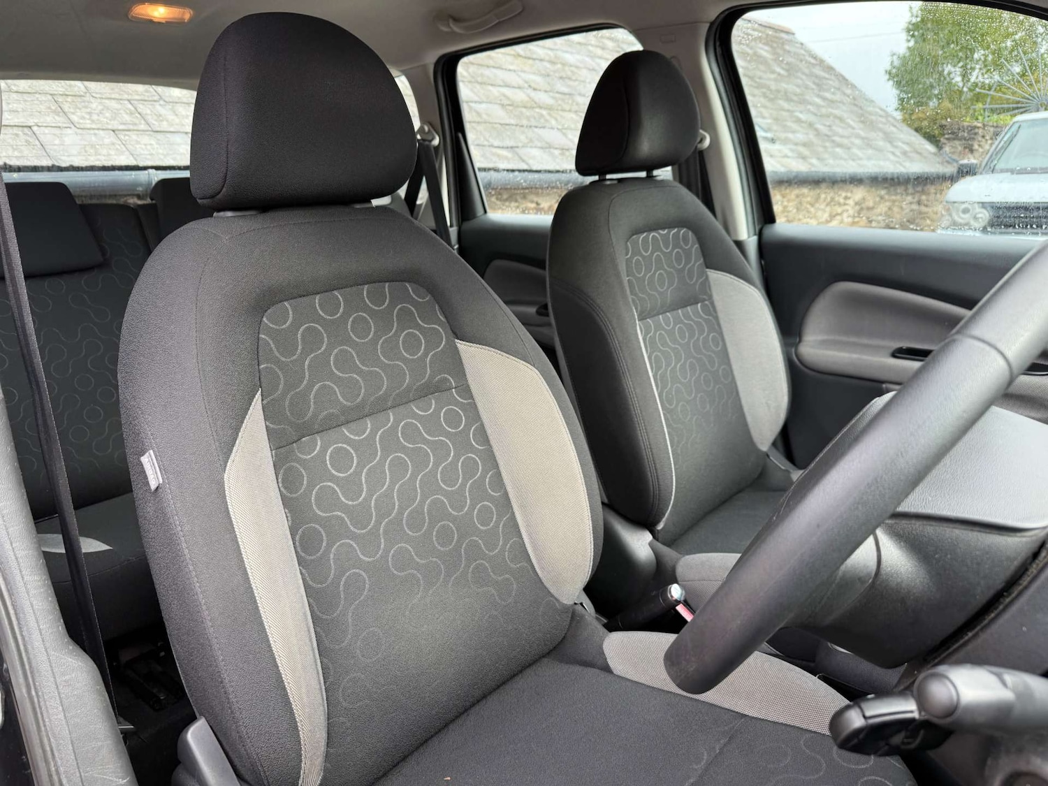 Used Citroen C3 Picasso 2010 for sale - 76601303: Photo 13