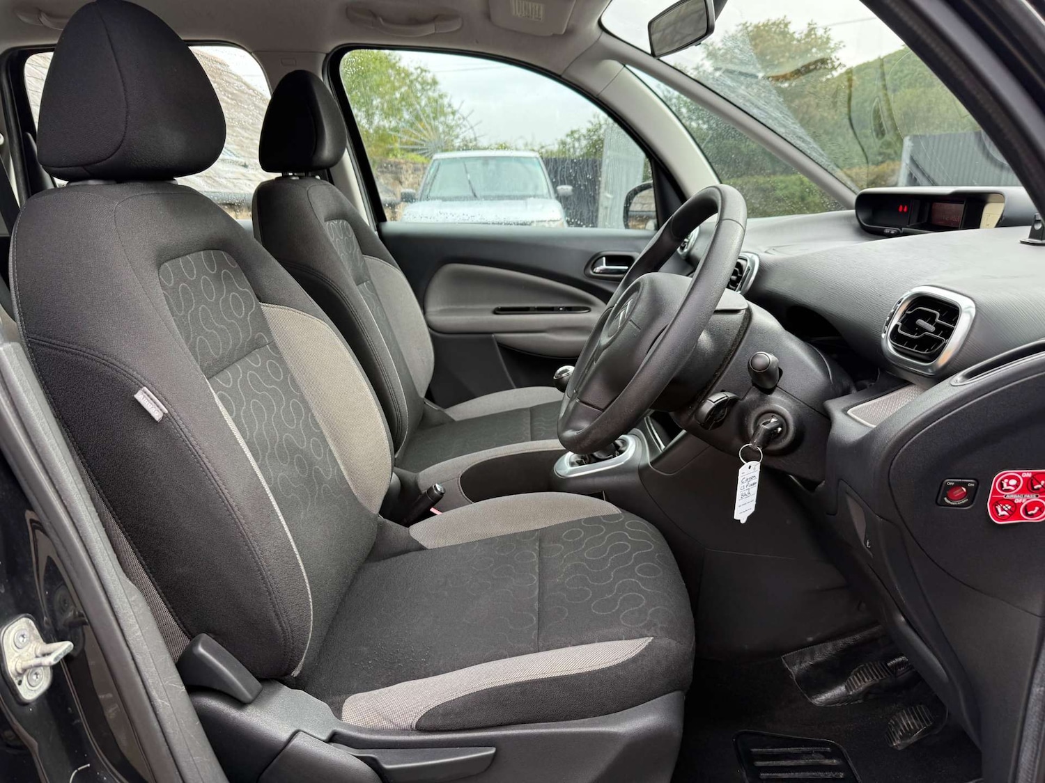 Used Citroen C3 Picasso 2010 for sale - 76601303: Photo 14